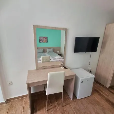 Hotell Char 2*