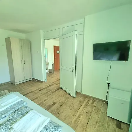 Char 2* Приморсько