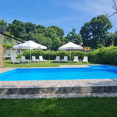 Char 2* Приморсько